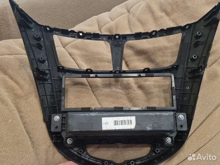 Рамка магнитолы хендай Солярис