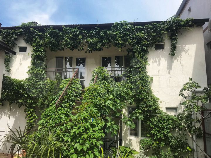 Комната 18 м² в 1-к., 3/3 эт.