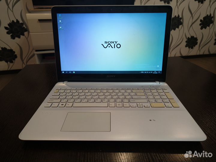 Sony vaio SVF152A29V