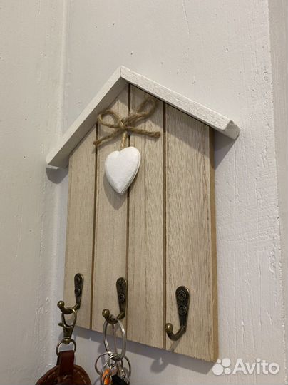 Ключница настенная из дерева