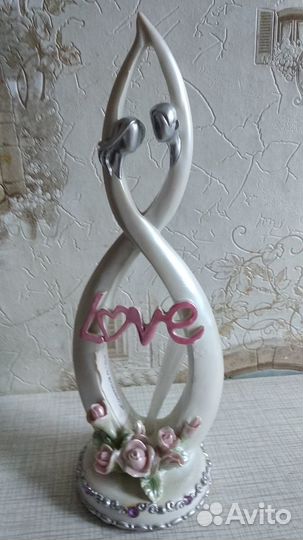 Статуэтка интерьерная влюбленные