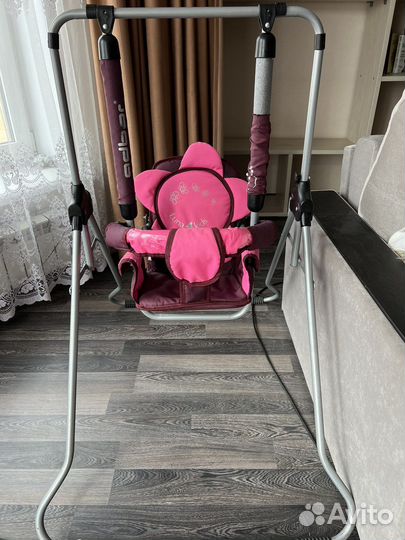 Детская качелька