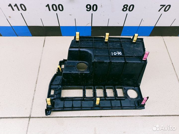 Накладка (кузов внутри) RAV 4 2013