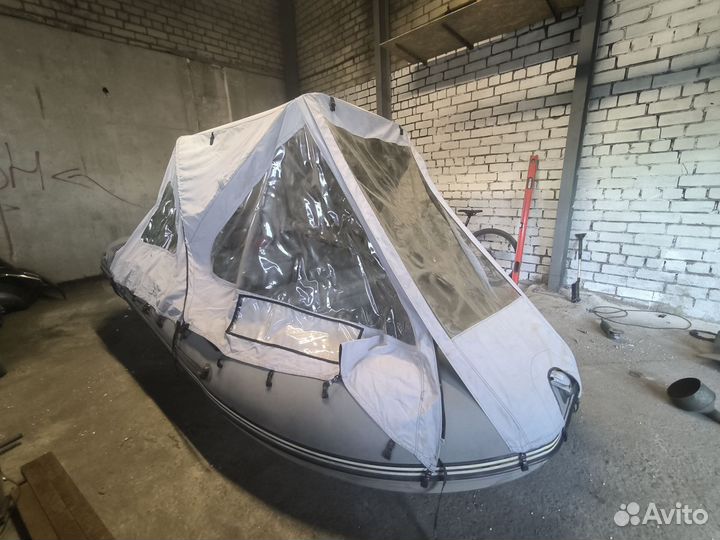 Лодка с мотором