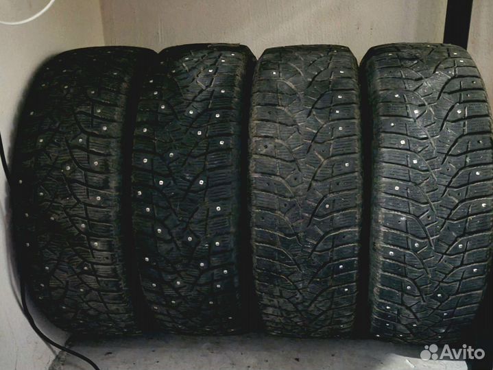 Bridgestone Blizzak Spike-02 195/60 R15