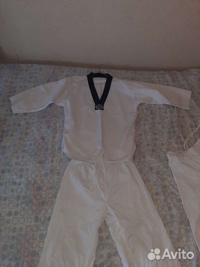 Костюм для тхэквондо