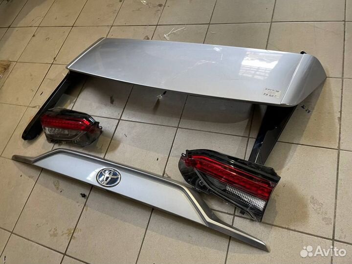 Фонарь задний Тойота Рав 4 50