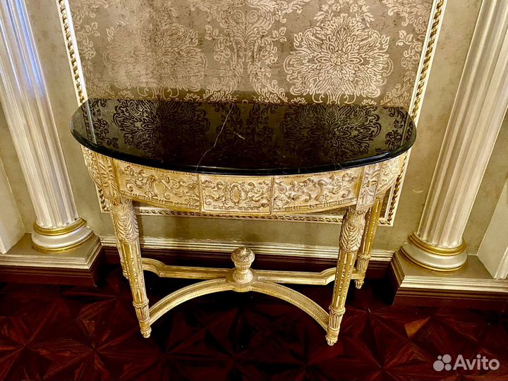 Консоль Asnaghi Interiors