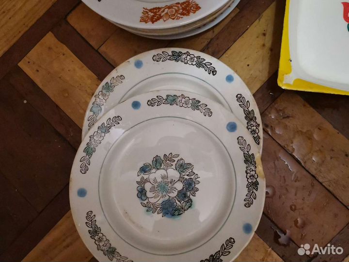 Тарелка мелкие керамические 9шт 2метал