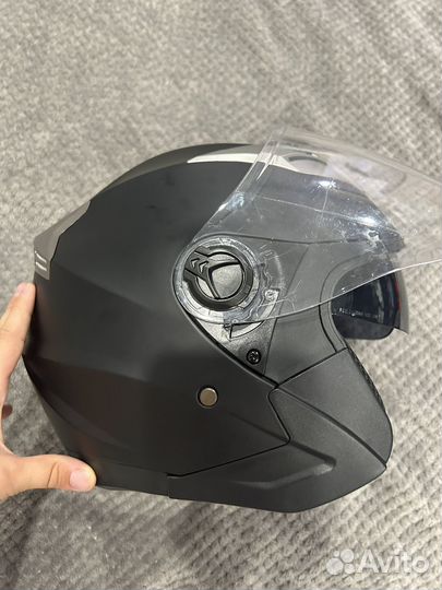 Мотоциклетный шлем открытый