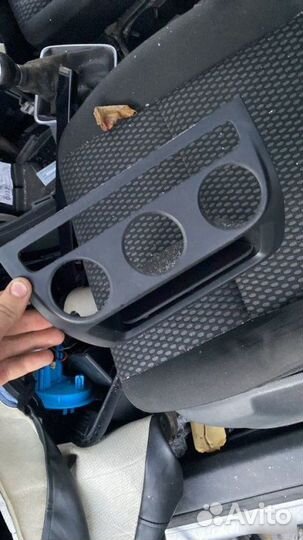 Рамка блока климата Volkswagen Tiguan 2008