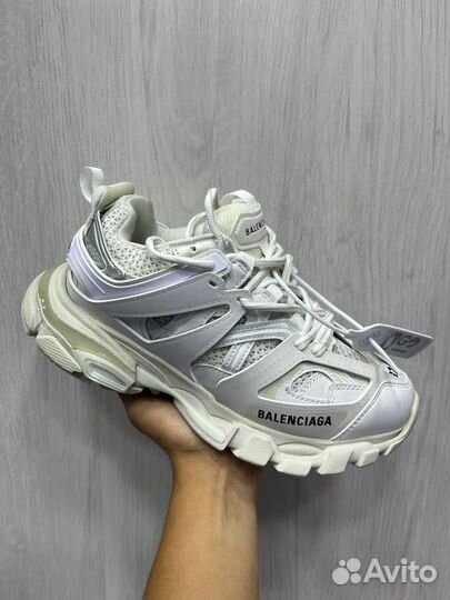 Кроссовки balenciaga track 1 белые premium