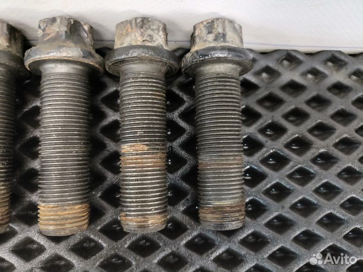 06019023413 Комплект болтов суппорта