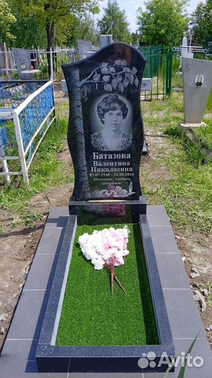Памятники