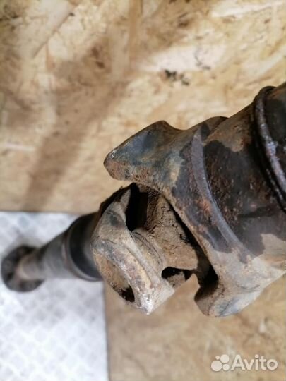 Вал карданный задний S500 220