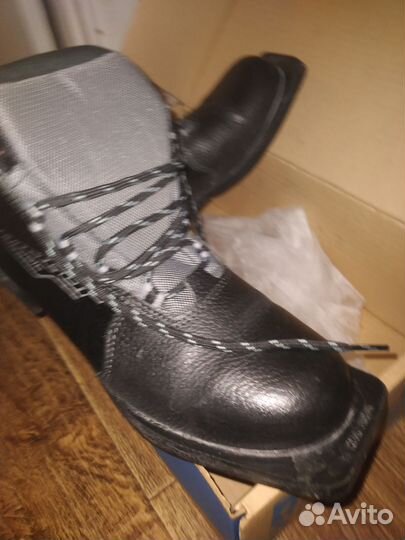 Новые лыжи, палки и ботинки