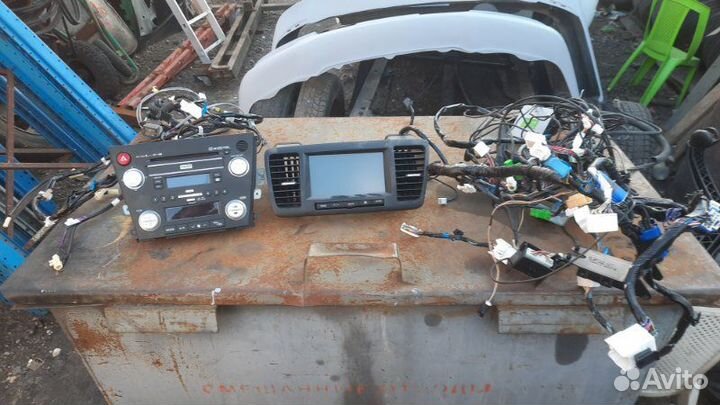 Магнитола Двузонный климат контроль Subaru Outback