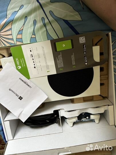 Xbox Series S 512Gb полная комплектация