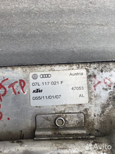 Радиатор маслянный Audi A6 C6 S8