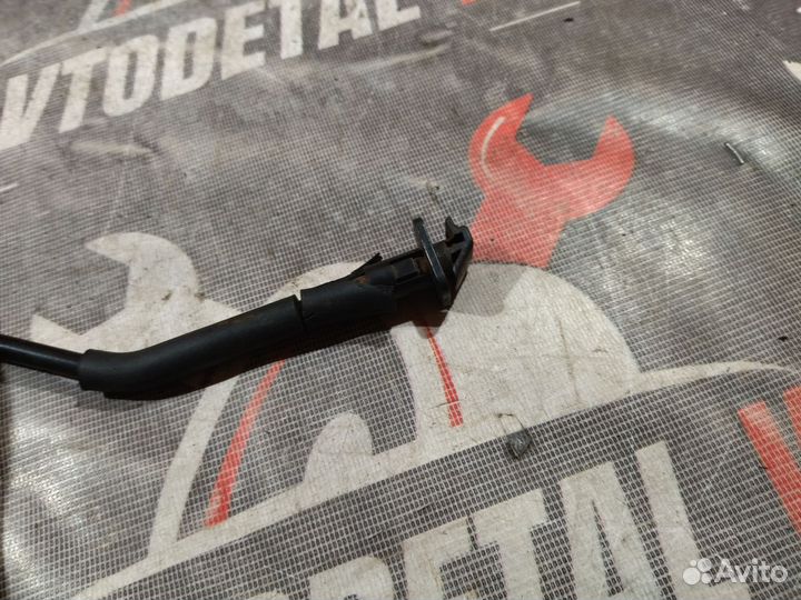 Упор капота Honda Civic 8 4D