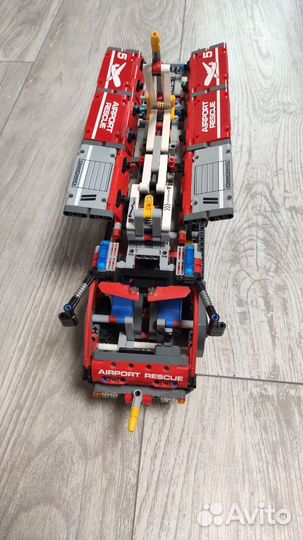 Lego Technic 42050 и 42068