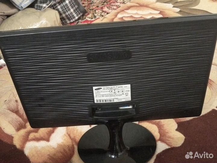 Монитор Samsung 20