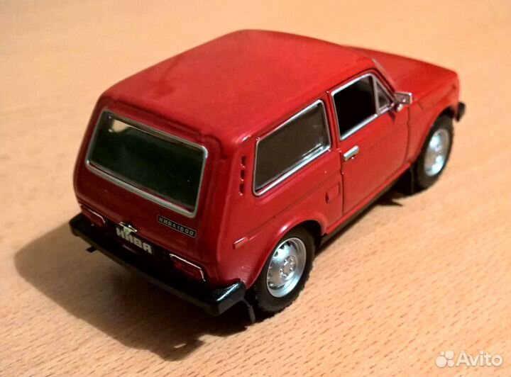 Автомобиль Нива, ваз 2121, модель масштаб - 1/43