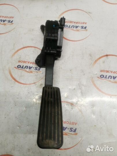 Педаль газа Ssangyong Action New 2.0 дизель 2013