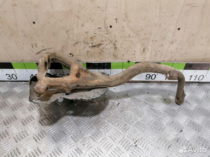 Кулак поворотный передний левый S350 221