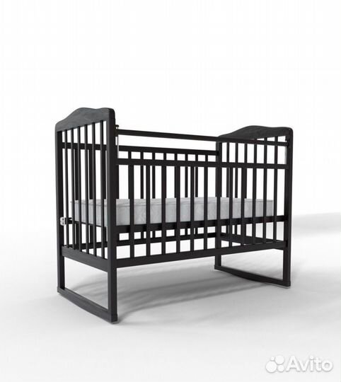 Кроватка детская с матрасом