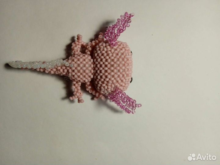 Аксолотль амигуруми из бисера