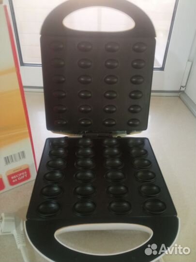 Вафельница орешница электрическая