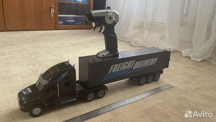 Машина на пульте управления