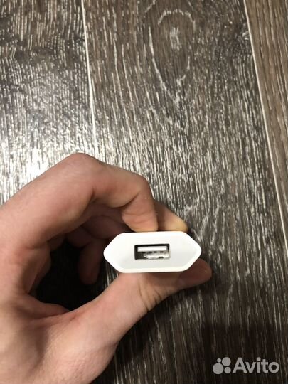 Оригинальная зарядка для iPhone