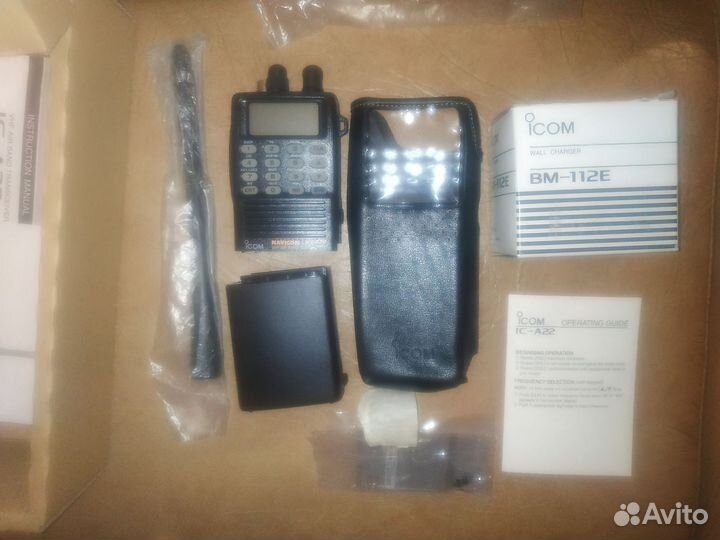 Радиостанция авиа диапазона Icom A22