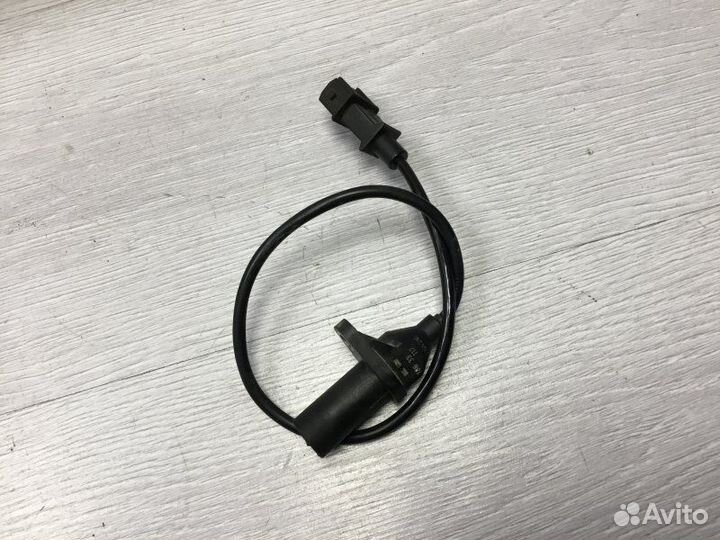 Датчик коленвала Audi A4