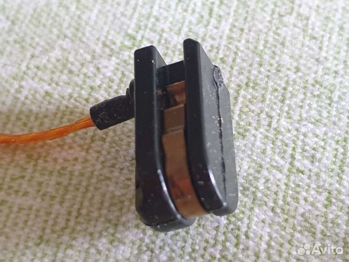 Датчики износа тормозных колодок на Мерседес viano