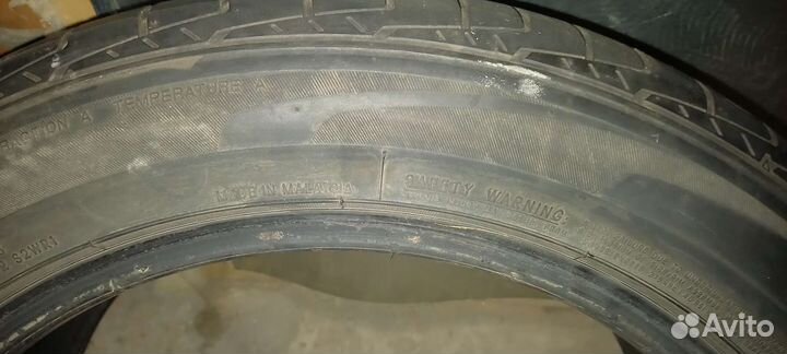 Toyo DRB 215/55 R17 94V