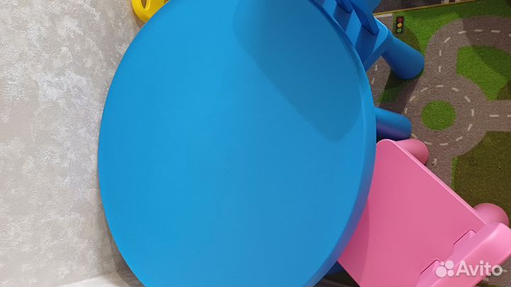 Детский стол и 2 стула Икея