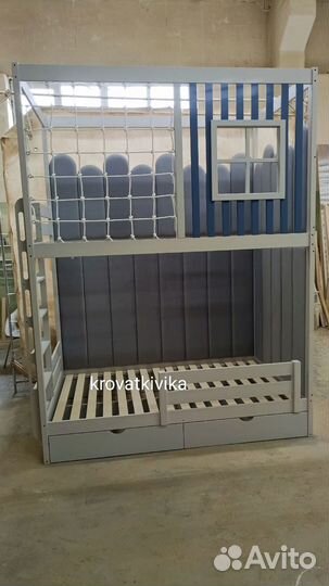 Детская кровать двухъярусная