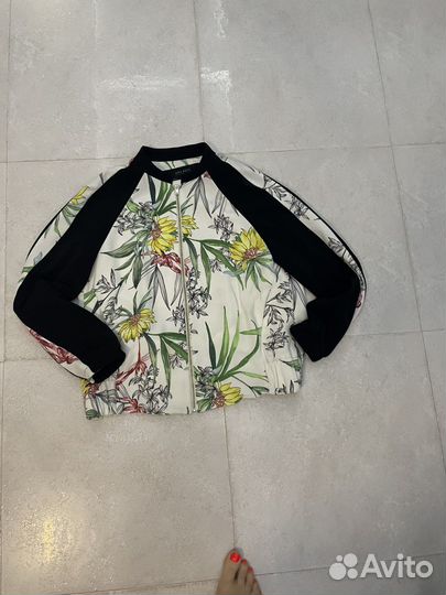 Бомбер Zara, толстовка