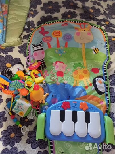 Развивающий коврик fisher price