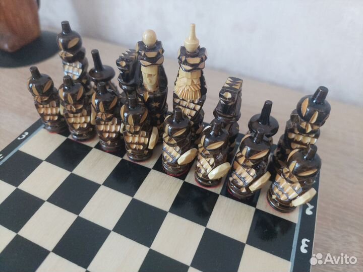 Шахматы резные
