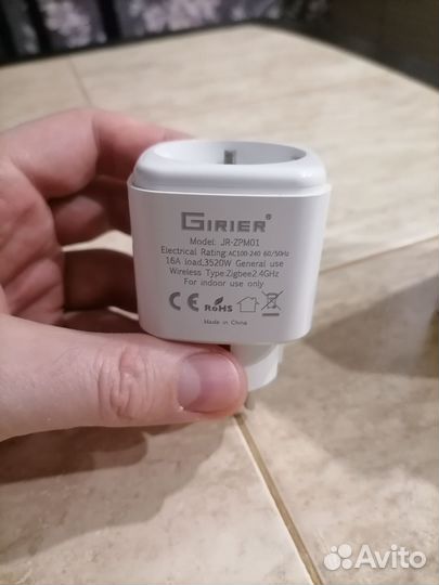 Wifi розетка Tuya ZigBee