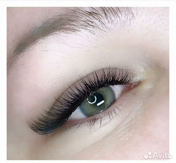 Наращивание ногтей и ресниц