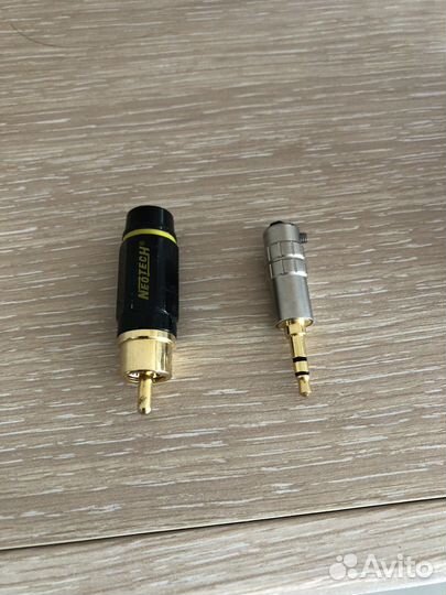 Конектор Neotech