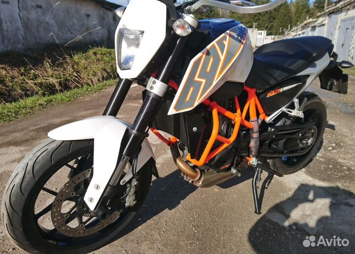 Мотоцикл KTM Duke 690
