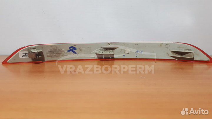 Отражатель в бампер задний левый BMW X5