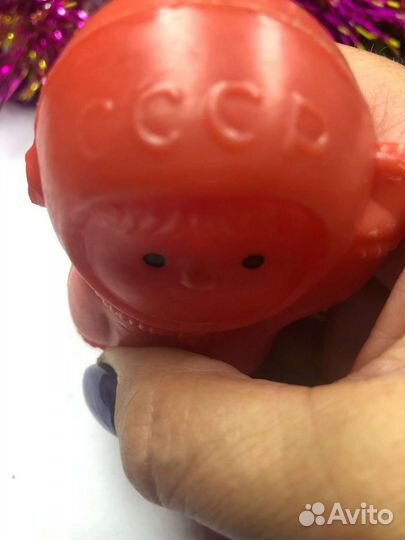 Пластиковый космонавт игрушки СССР