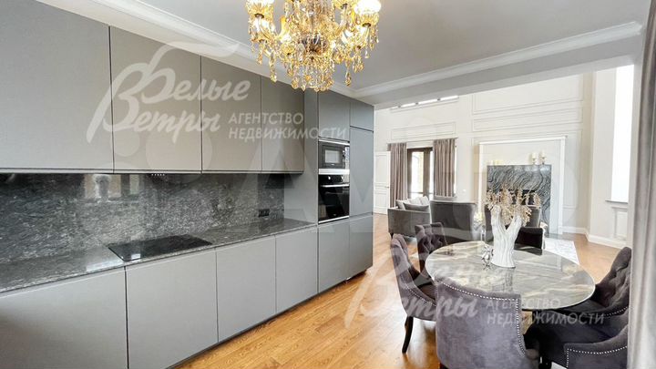 Дом 255 м² на участке 12 сот.